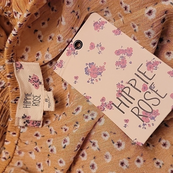 Hippie Rose Size S Boho Peasant Top, NWT!  Golden Mustard Color w/ floral print. - Picture 6 of 9